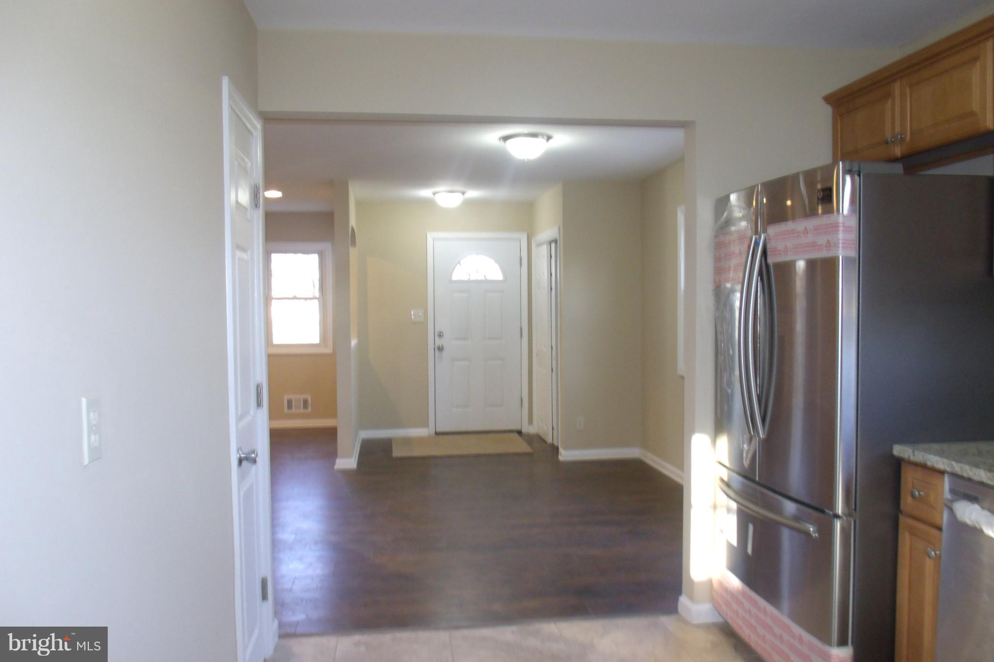 884 Woodlane Road Mount Holly, NJ 08060 - Photo 5 of 27 Gallery Image 5