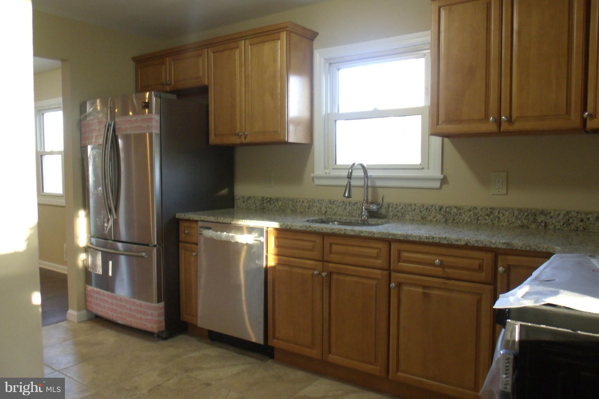 884 Woodlane Road Mount Holly, NJ 08060 - Photo 9 of 27 Gallery Image 9