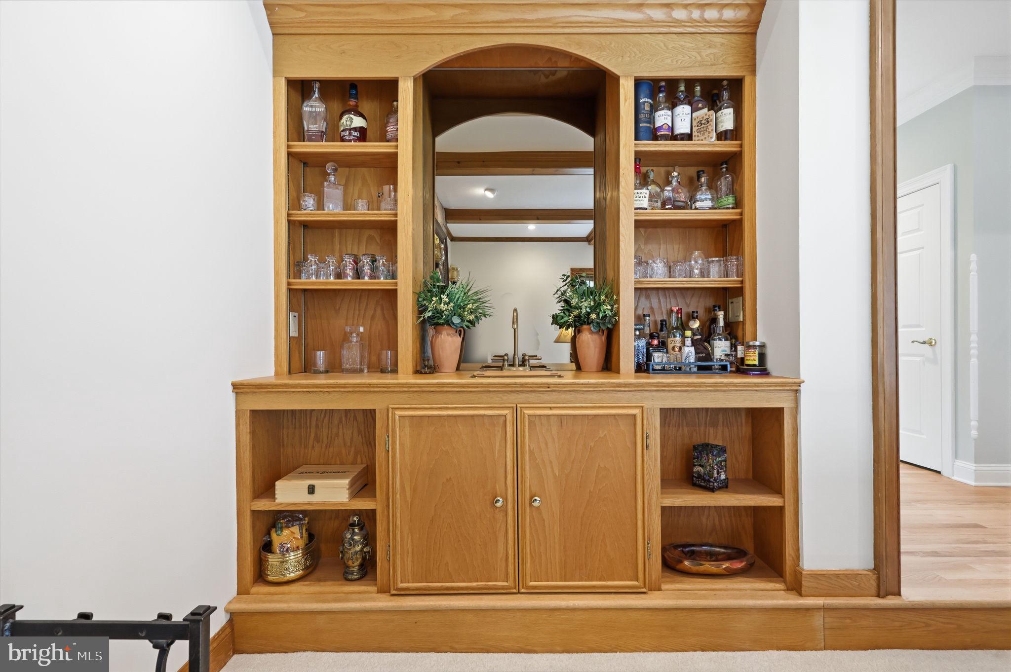 324 Ridge Avenue Newtown, PA 18940 - Photo 14 of 95 Wet Bar