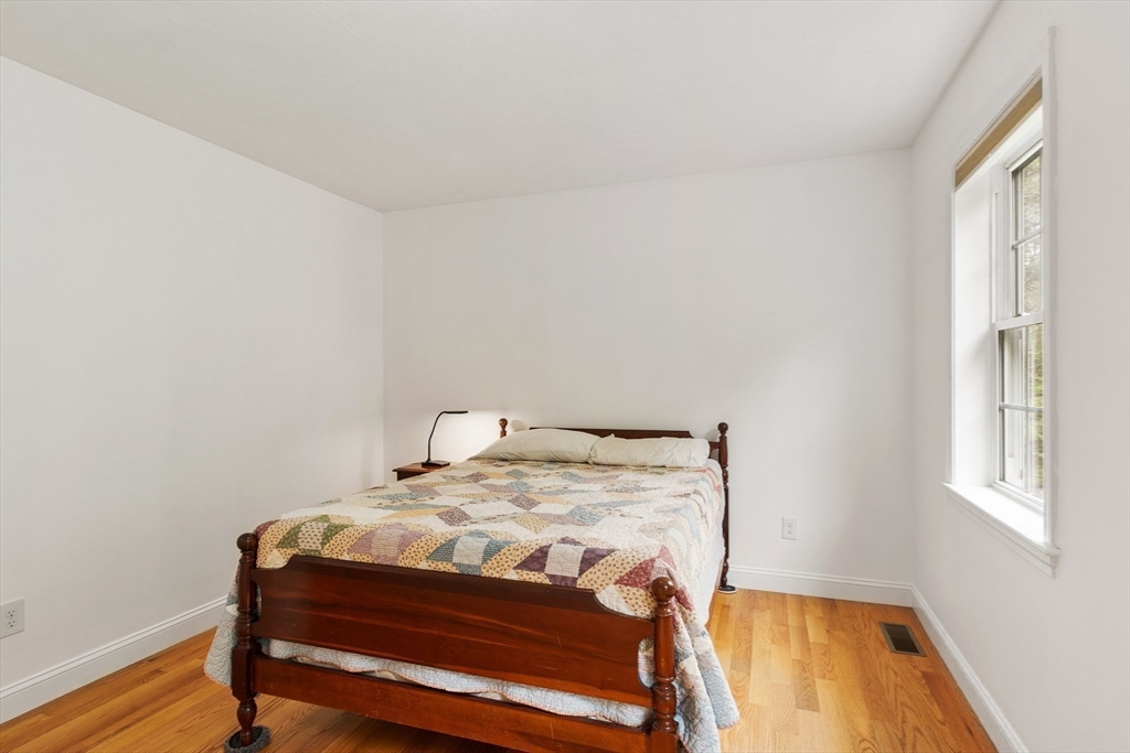 82 Lawrence Street Pepperell, MA 01463 - Photo 21 of 42