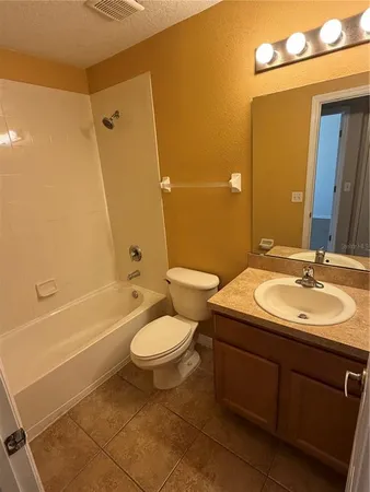 $2,100 | 510 Interlude Lane, Unit 104, Orlando, FL 32824