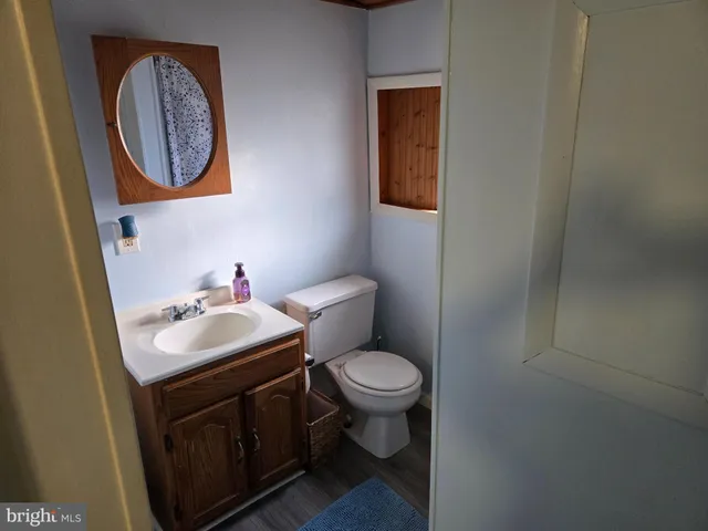 a bathroom with a toilet