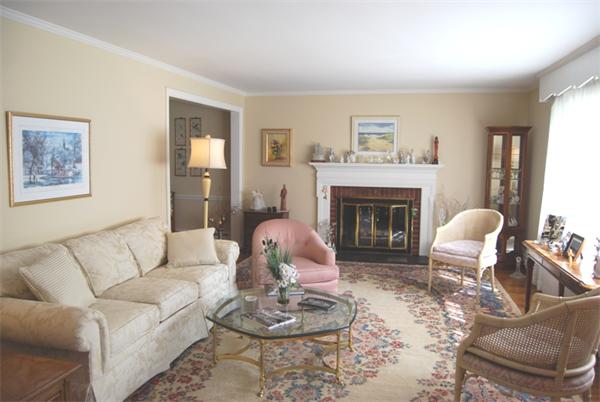 39 Sherburne Road Lexington, MA 02421 - Photo 4 of 20