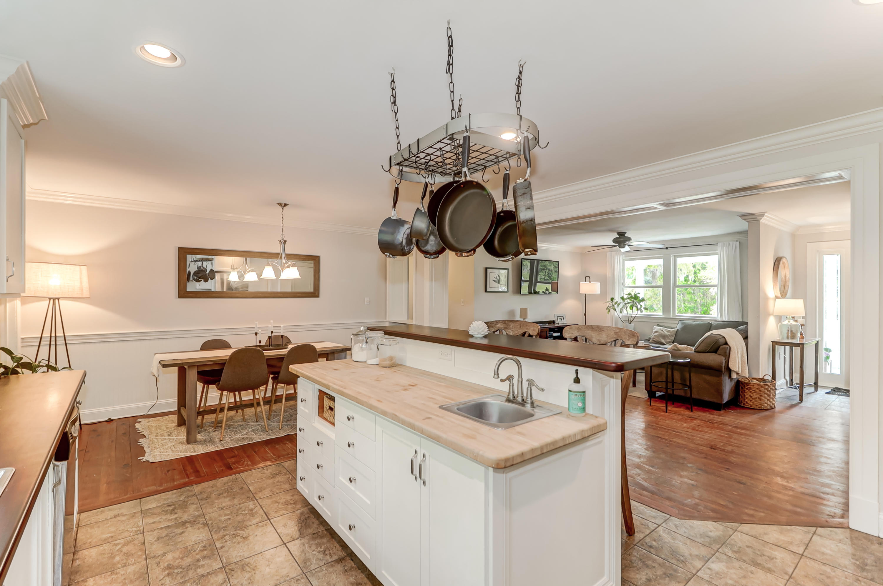 6717 Bears Bluff Road Wadmalaw Island, SC 29487 - Photo 16 of 48 Kitchen