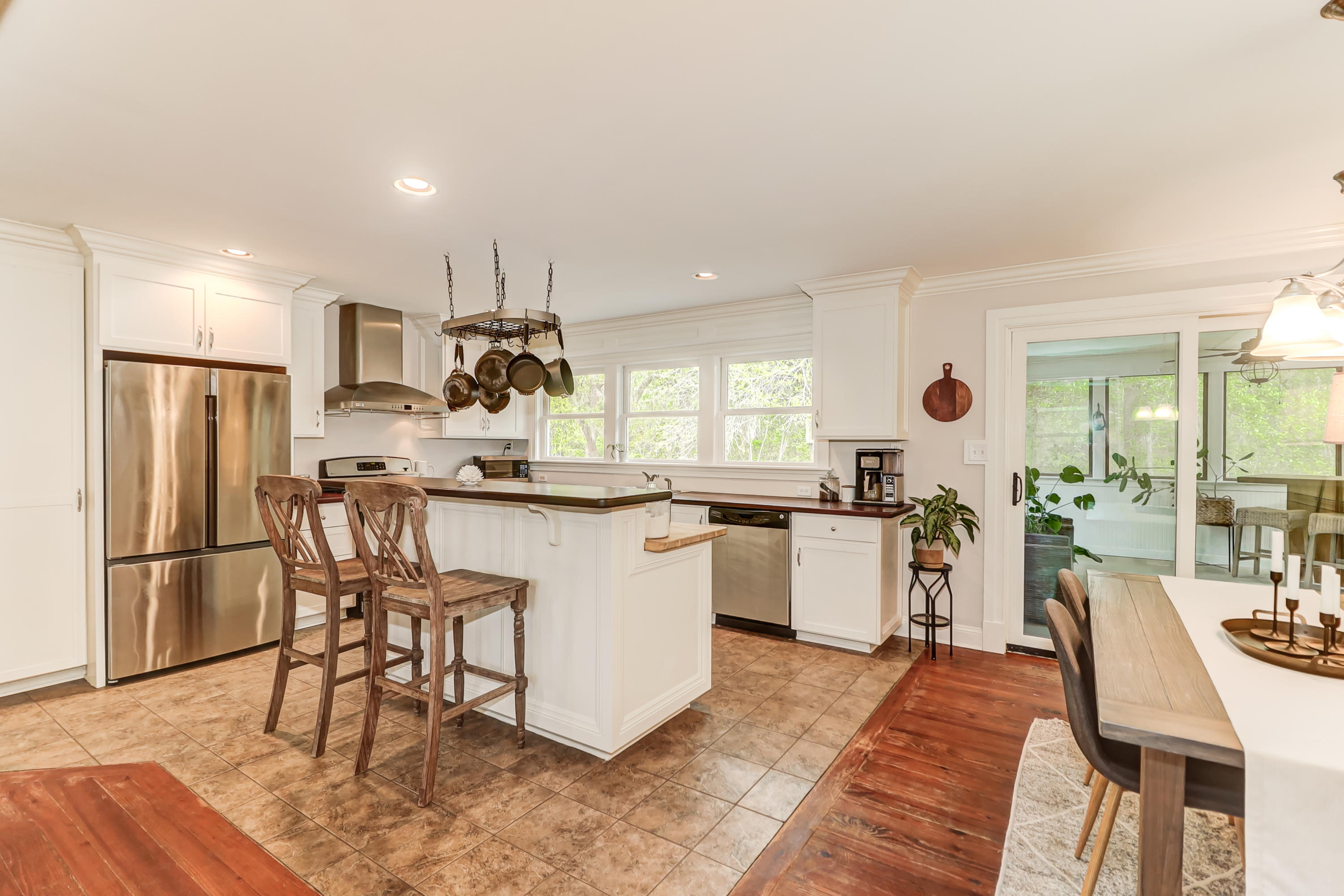 6717 Bears Bluff Road Wadmalaw Island, SC 29487 - Photo 17 of 48 Kitchen
