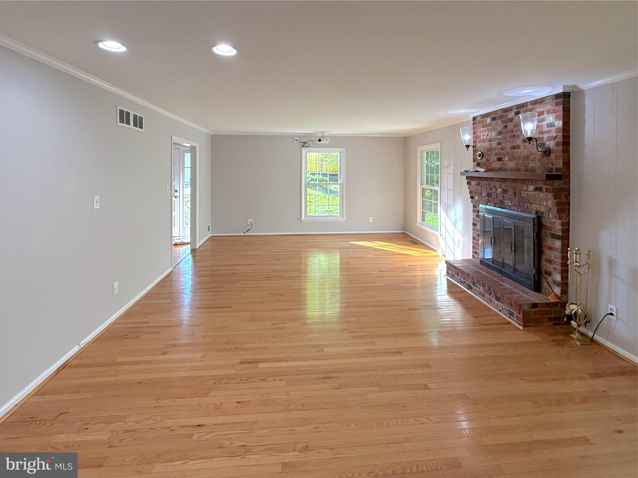 9006 Sidehill Road Ellicott City, MD 21042 - Photo 3 of 53 Spacious living area with natural light.