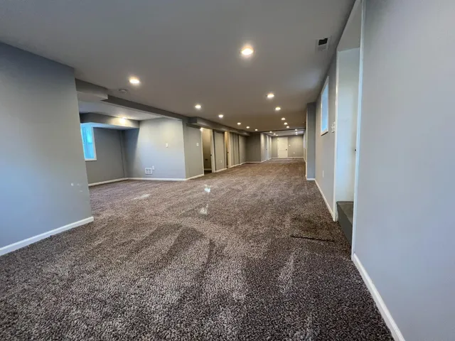 a view of livingroom and window