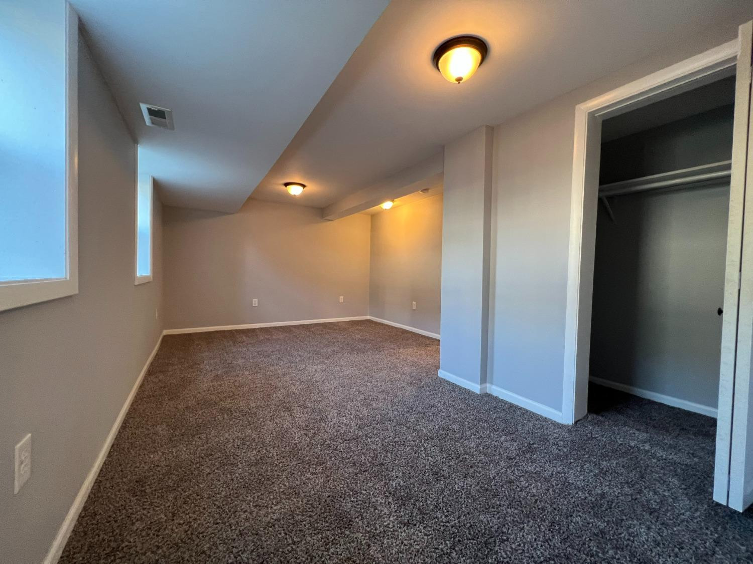 1509 Myrtle Avenue Whiting, IN 46394 - Photo 21 of 26 a view of an empty room with a kitchen