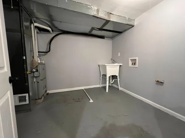 $2,395 | 1509 Myrtle Avenue, Whiting, IN 46394