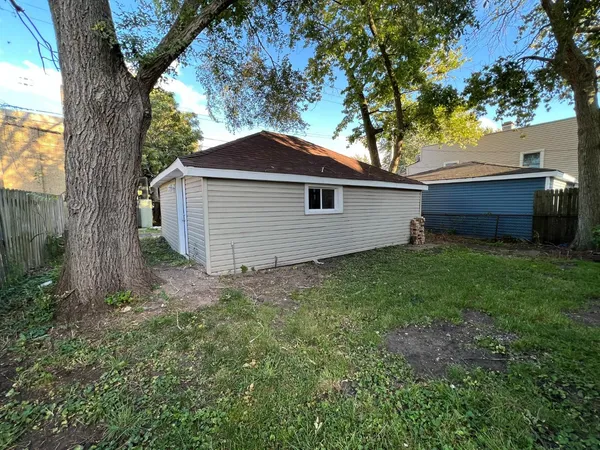 $2,395 | 1509 Myrtle Avenue, Whiting, IN 46394