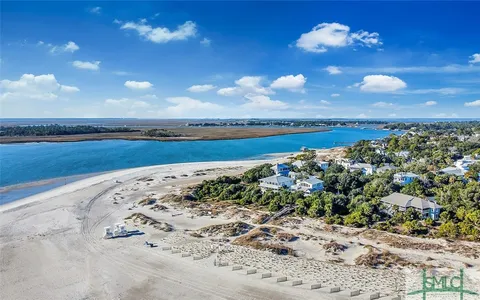 $1,950,000 | 8 18th Street, Tybee Island, GA 31328