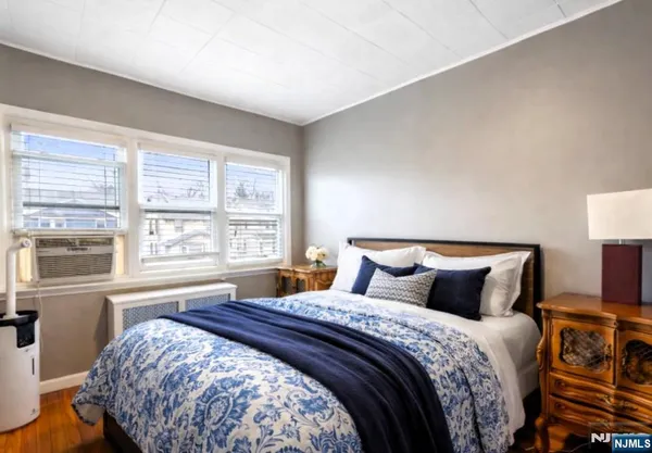 $765,000 | 502 6th Avenue, Lyndhurst, NJ 07071