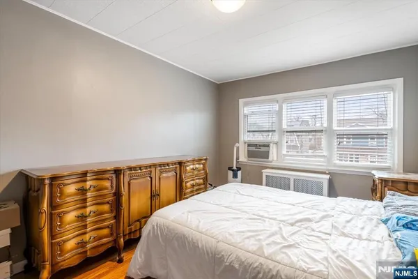 $765,000 | 502 6th Avenue, Lyndhurst, NJ 07071
