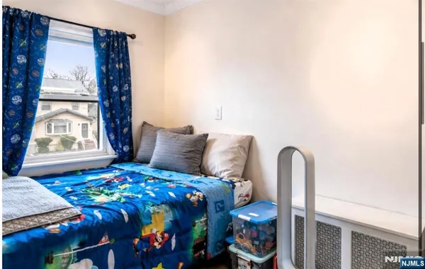 $765,000 | 502 6th Avenue, Lyndhurst, NJ 07071