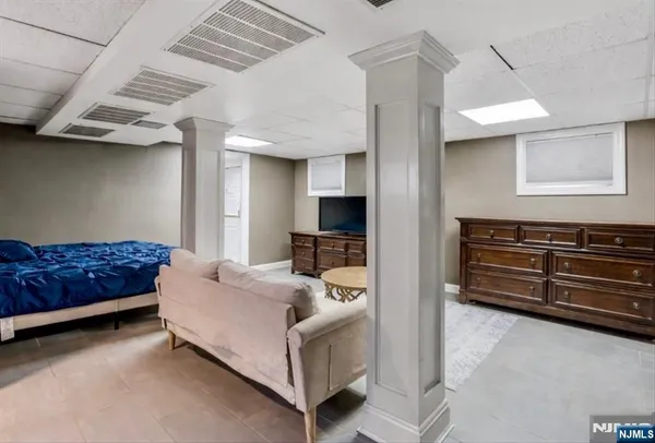 $765,000 | 502 6th Avenue, Lyndhurst, NJ 07071