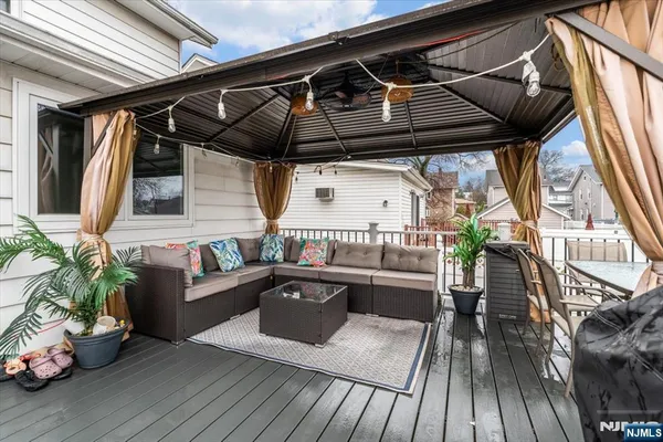 $765,000 | 502 6th Avenue, Lyndhurst, NJ 07071