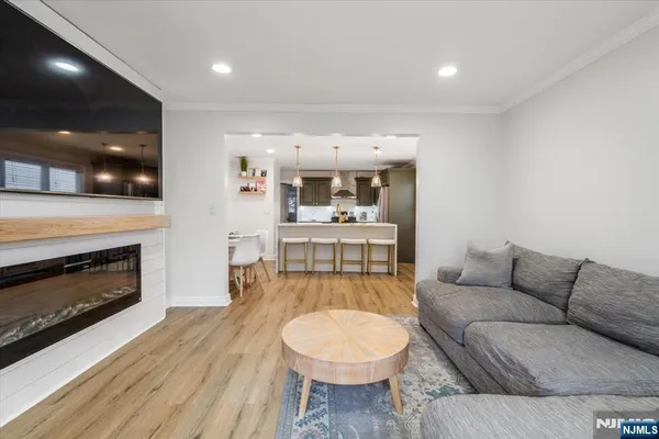 $765,000 | 502 6th Avenue, Lyndhurst, NJ 07071