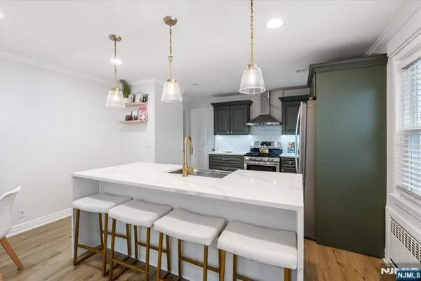 $765,000 | 502 6th Avenue, Lyndhurst, NJ 07071