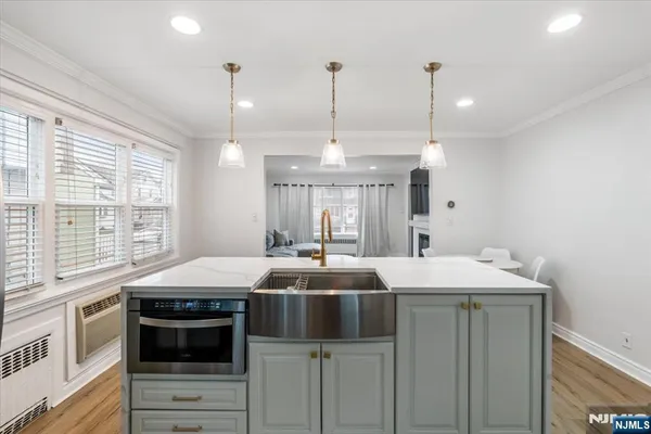 $765,000 | 502 6th Avenue, Lyndhurst, NJ 07071