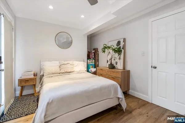 $765,000 | 502 6th Avenue, Lyndhurst, NJ 07071