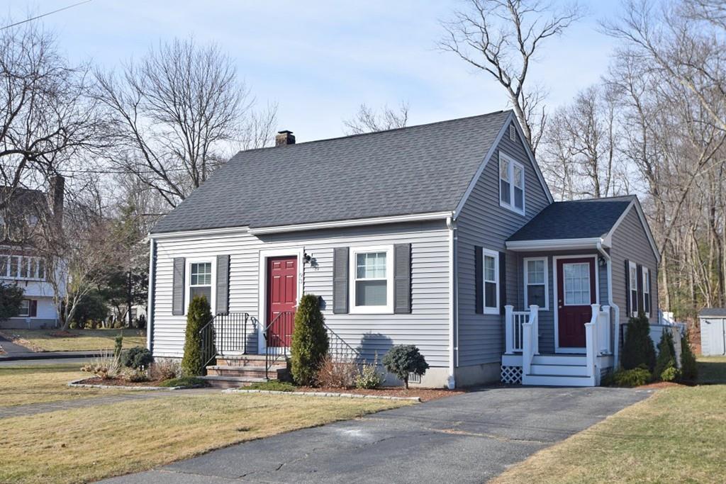 93 Selwyn Road Randolph, MA 02368 - Photo 2 of 40 Gallery Image 2
