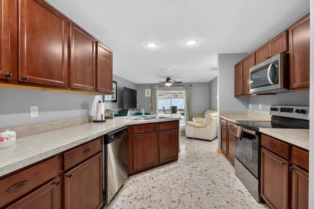 $342,900 | 30 Ryley Lane, Palm Coast, FL 32164