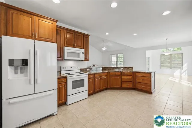 $699,901 | 2616 Pioneer Road, Bethlehem, PA 18017