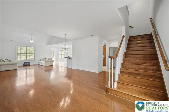 $699,901 | 2616 Pioneer Road, Bethlehem, PA 18017