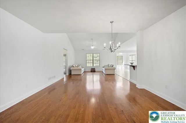 $699,901 | 2616 Pioneer Road, Bethlehem, PA 18017