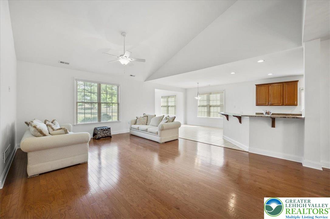 2616 Pioneer Road Bethlehem, PA 18017 - Photo 21 of 58 Family Room