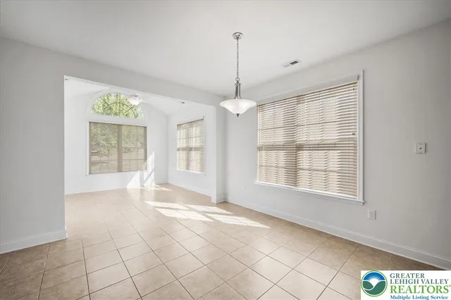 $699,901 | 2616 Pioneer Road, Bethlehem, PA 18017