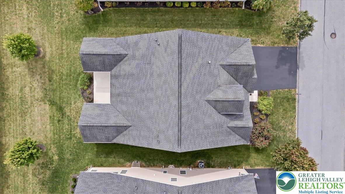 2616 Pioneer Road Bethlehem, PA 18017 - Photo 8 of 58