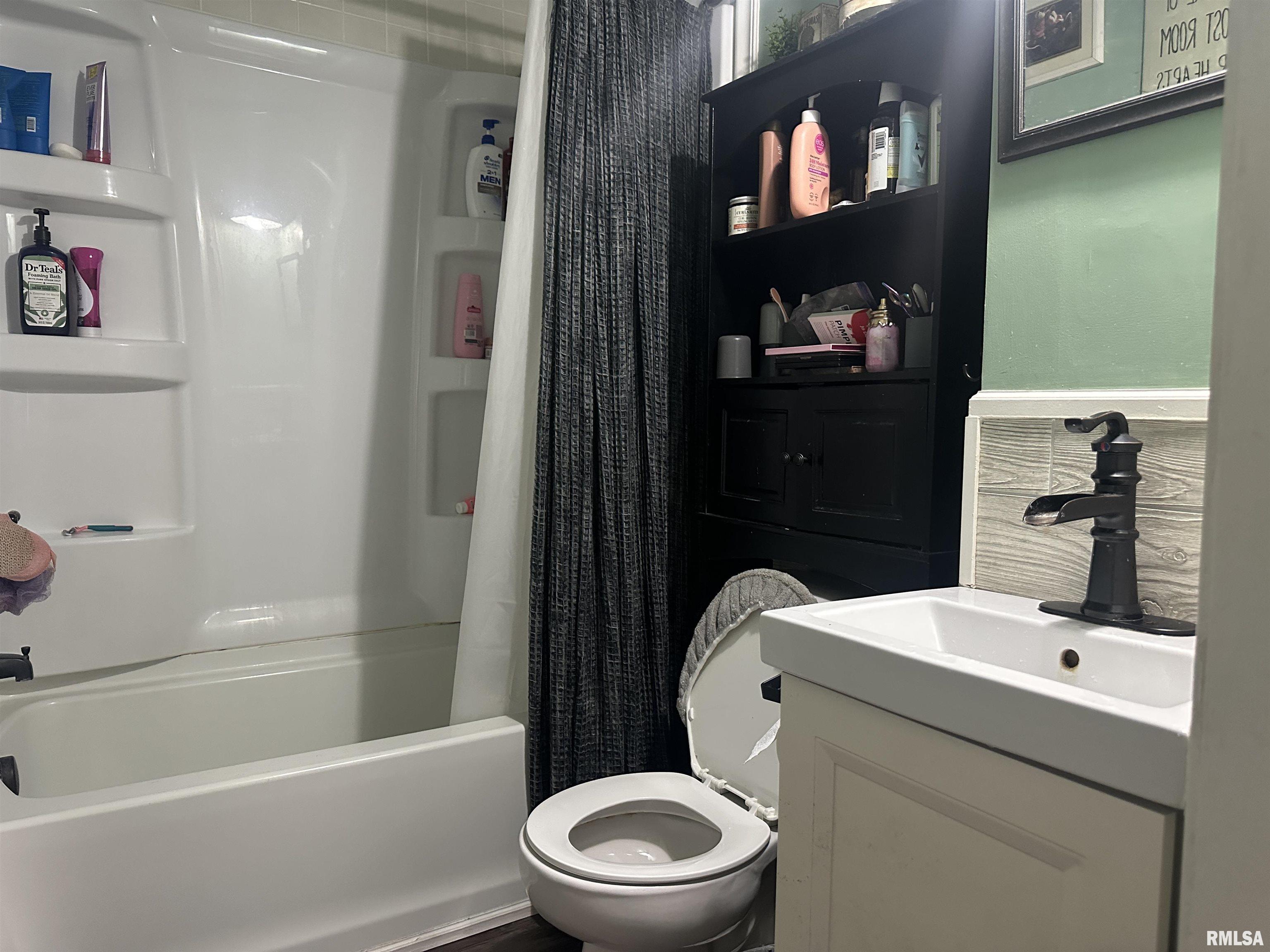 270 Thompson Court Canton, IL 61520 - Photo 4 of 7