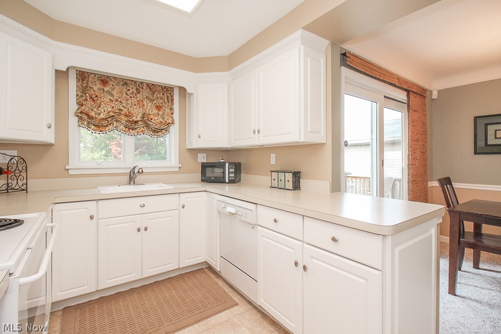 1304 Churchill Road Lyndhurst, OH 44124 - Photo 7 of 26