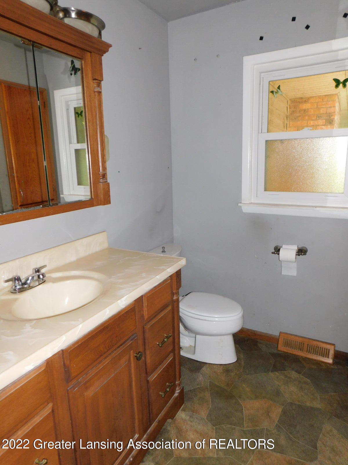 6034 Rolfe Road Lansing, MI 48911 - Photo 16 of 24 DSCN1471