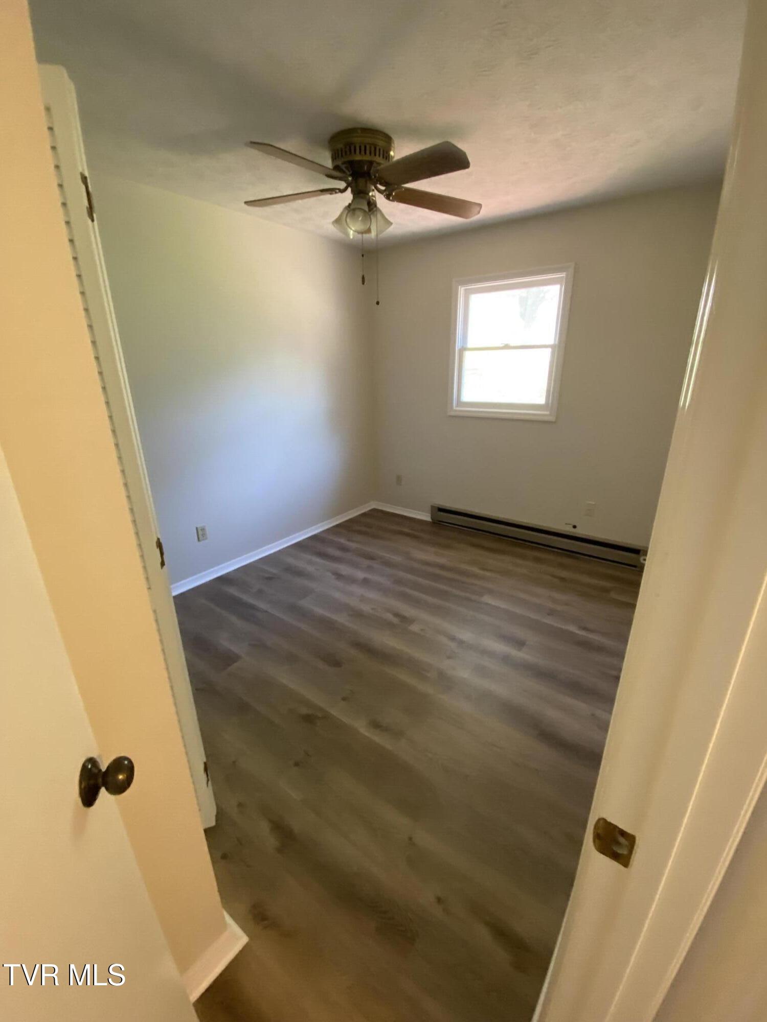 4204 Carroll Creek Road Johnson City, TN 37604 - Photo 12 of 18 IMG_6054