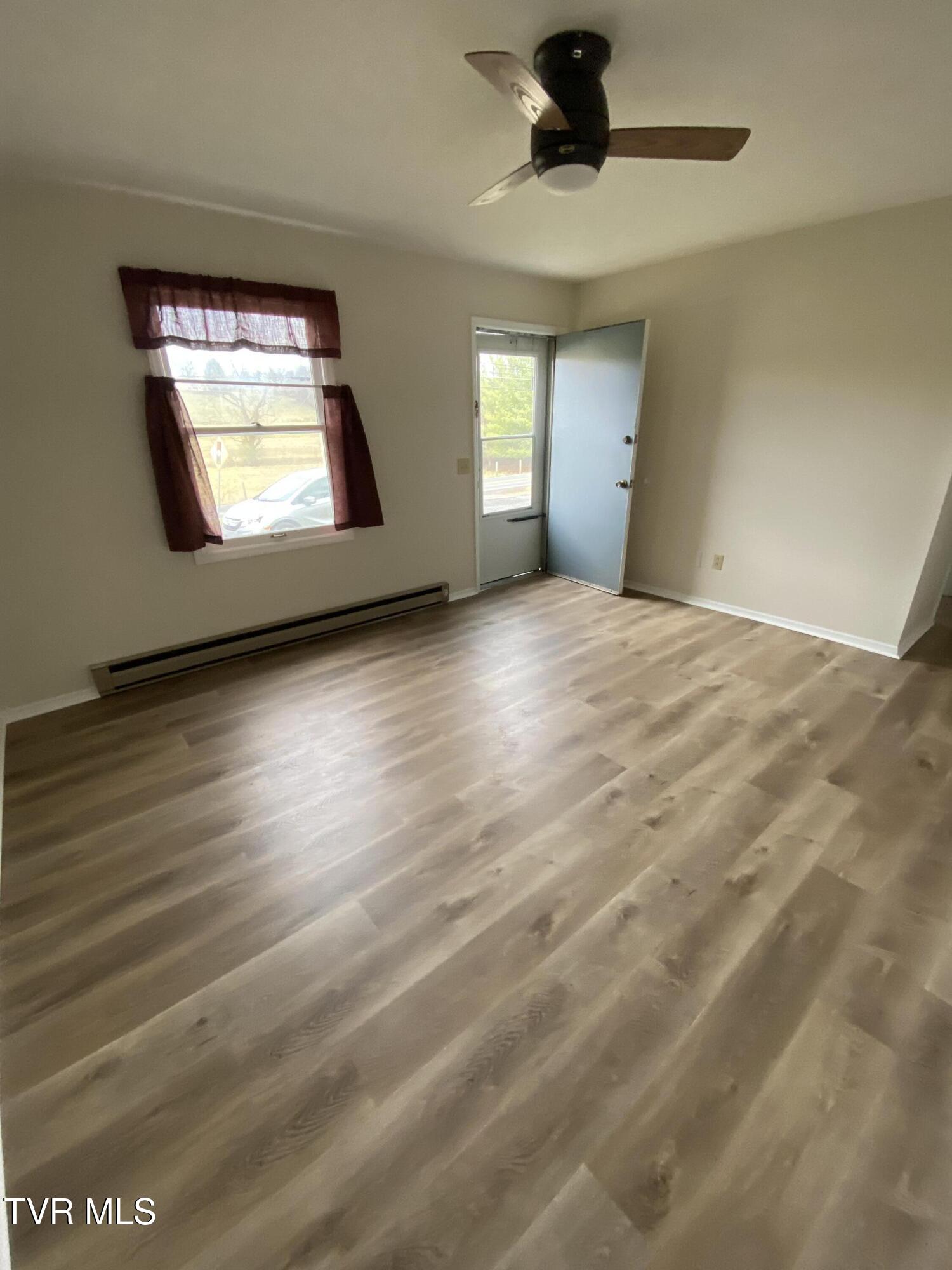 4204 Carroll Creek Road Johnson City, TN 37604 - Photo 4 of 18 IMG_6440