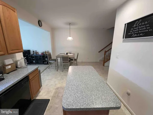 $2,850 | 12039 Kemps Landing Circle, Manassas, VA 20109