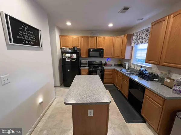 $2,850 | 12039 Kemps Landing Circle, Manassas, VA 20109