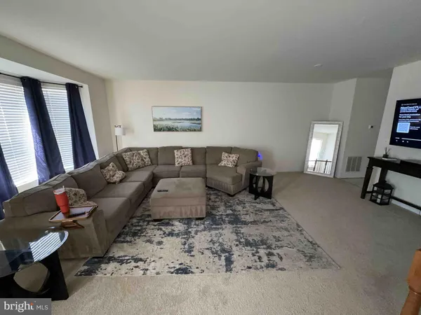 $2,850 | 12039 Kemps Landing Circle, Manassas, VA 20109