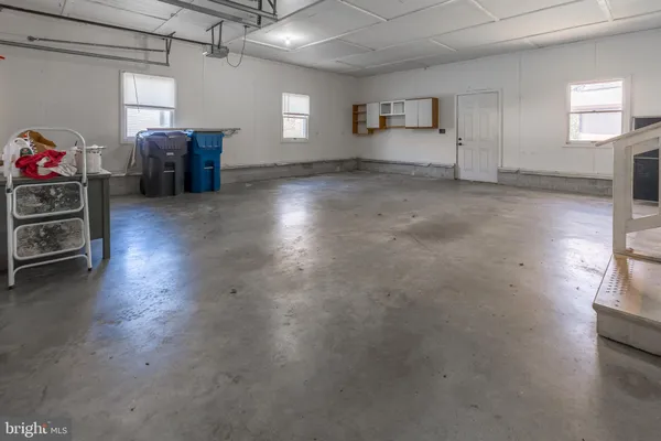 a view of a livingroom with furniture