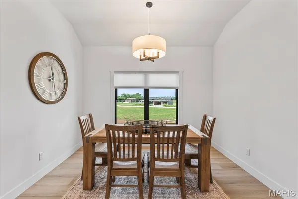 $529,000 | 714 Magnolia Lane, Farmington, MO 63640