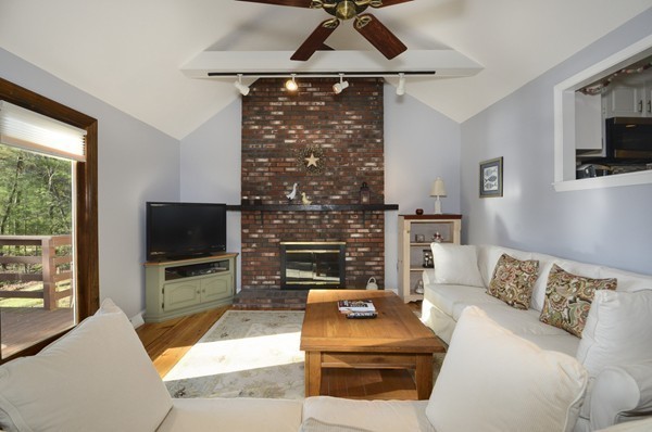 82 Hitty Tom Road Duxbury, MA 02332 - Photo 5 of 26 Gallery Image 5