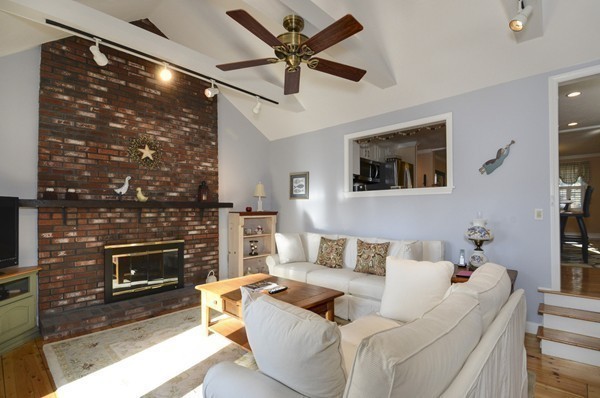 82 Hitty Tom Road Duxbury, MA 02332 - Photo 8 of 26 Gallery Image 8