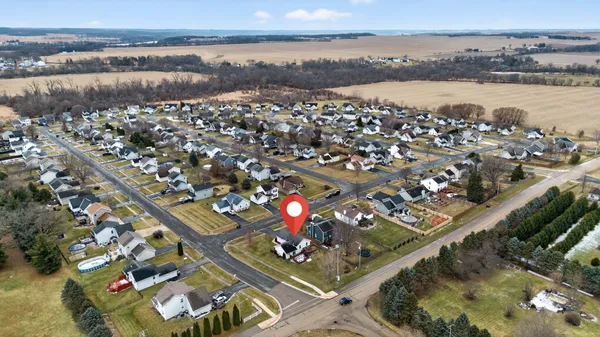 $289,000 | 1903 Silverthorn Drive, Byron, IL 61010
