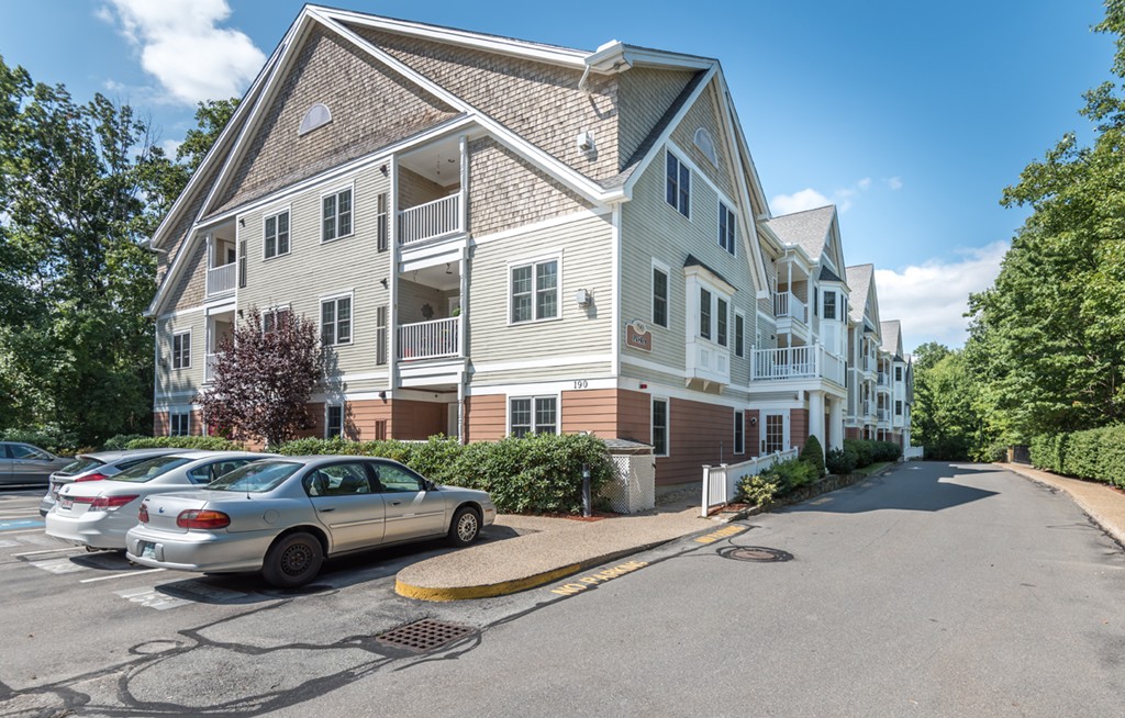 190 Chickering Road, Unit 308D North Andover, MA 01845 - Photo 1 of 19 Gallery Image 1