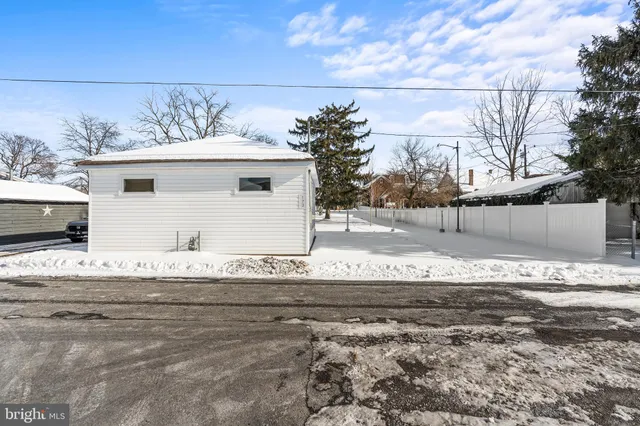 $267,900 | 148 North Carlisle Street, Greencastle, PA 17225