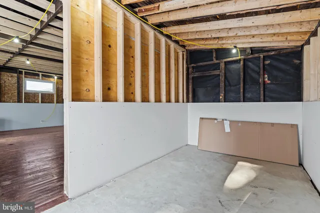 $267,900 | 148 North Carlisle Street, Greencastle, PA 17225