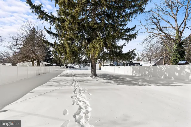 $267,900 | 148 North Carlisle Street, Greencastle, PA 17225