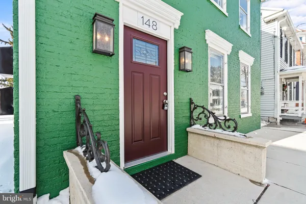 $267,900 | 148 North Carlisle Street, Greencastle, PA 17225